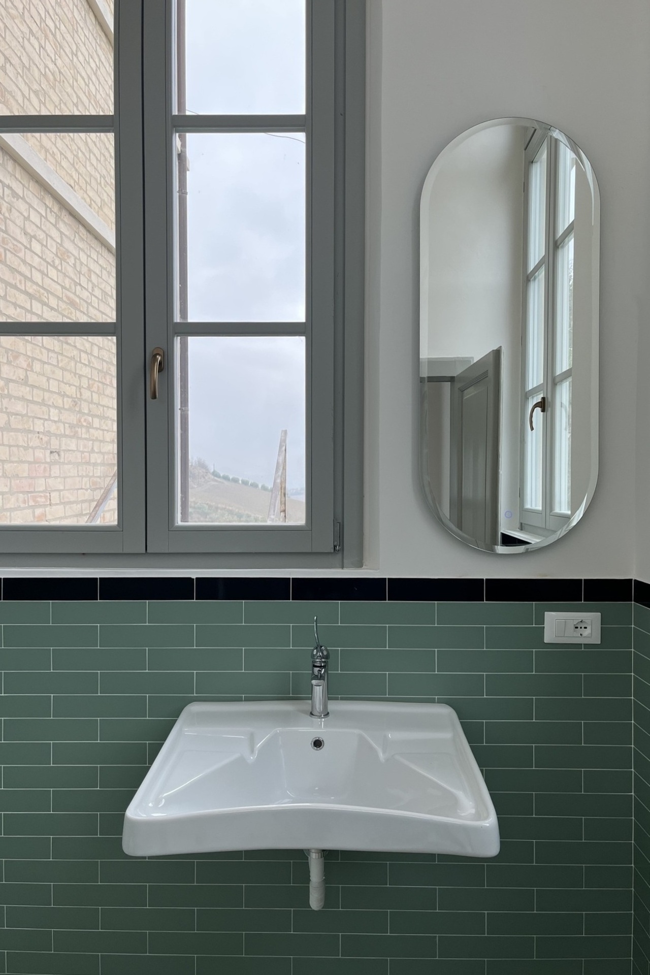 A8_ExScuolaTrivio_Ripatransone_Farinastudioarchitetti